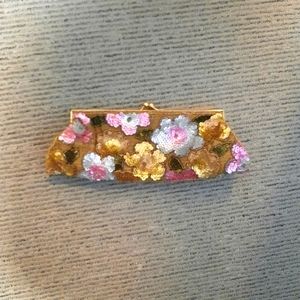 Clutch with sequins in gold silver brown pink